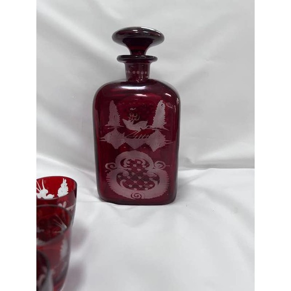Bohemian Ruby Red etched Decanter with Cordial Glasses - Picture 5 of 8